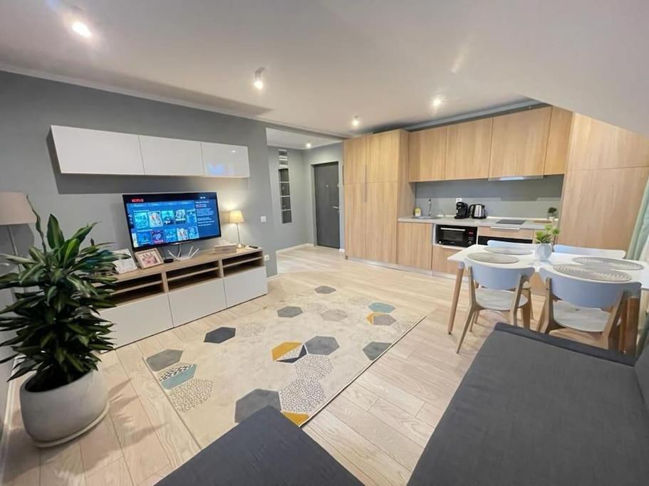 Premium Appartment In Onesti Extérieur photo